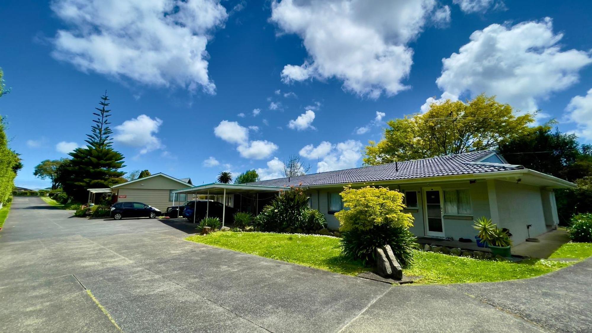 Waiuku Motel Exterior photo