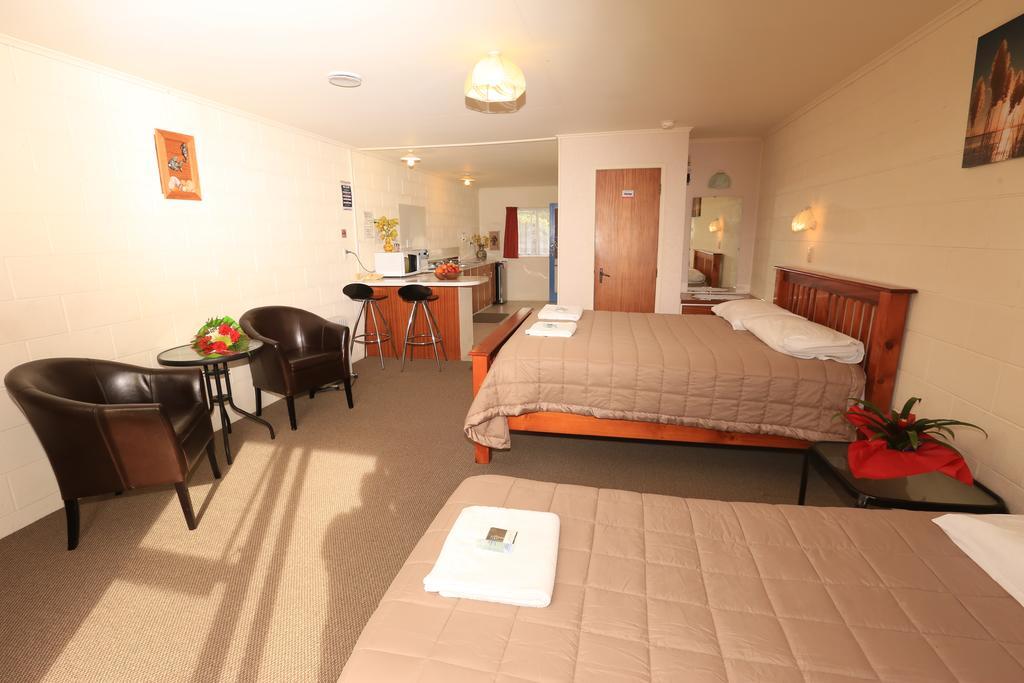 Waiuku Motel Exterior photo