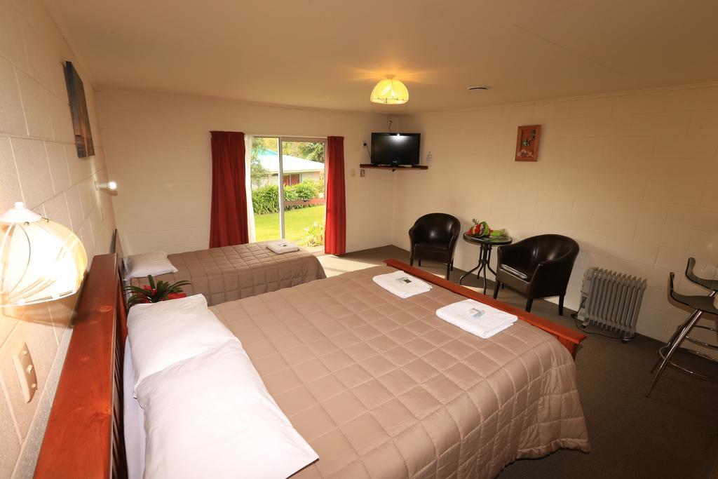 Waiuku Motel Exterior photo