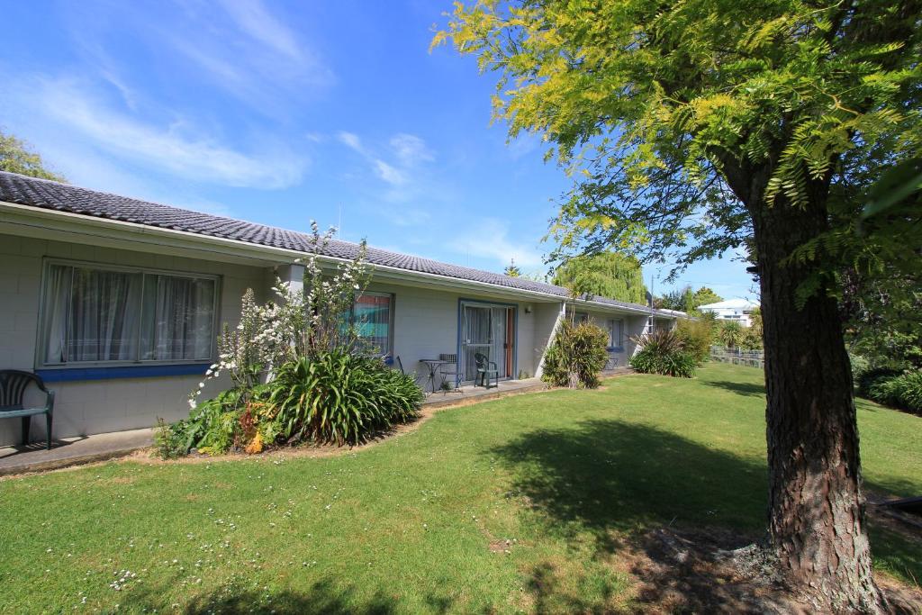 Waiuku Motel Exterior photo
